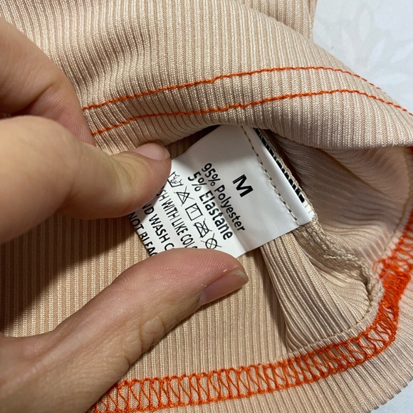 Misunderstanding Graphic Tee Tank Top Crop Safety Pin Pins Quirky Medium Women’s - Picture 7 of 7